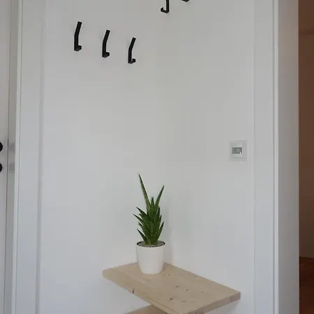 Appartement Waldblick - Neubau - Self-check-in - Kein Verkehr - Am Wald - Parkplaetze Vor Tuer - Or Double