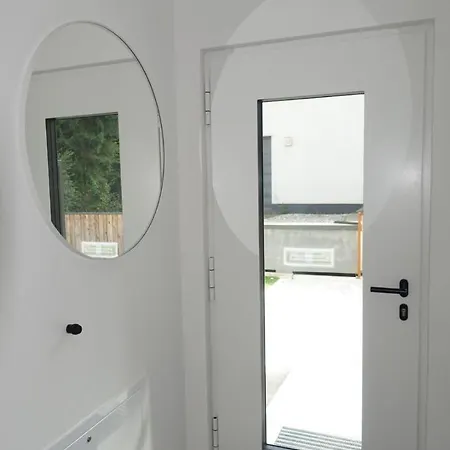 Waldblick - Neubau - Self-check-in - Kein Verkehr - Am Wald - Parkplaetze Vor Tuer - Or Double Apartment *