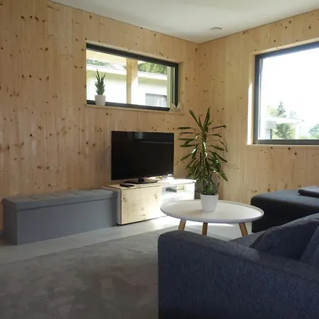 Waldblick - Neubau - Self-check-in - Kein Verkehr - Am Wald - Parkplaetze Vor Tuer - Or Double Appartement *