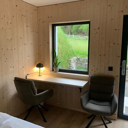 Waldblick - Neubau - Self-check-in - Kein Verkehr - Am Wald - Parkplaetze Vor Tuer - Or Double Апартаменти